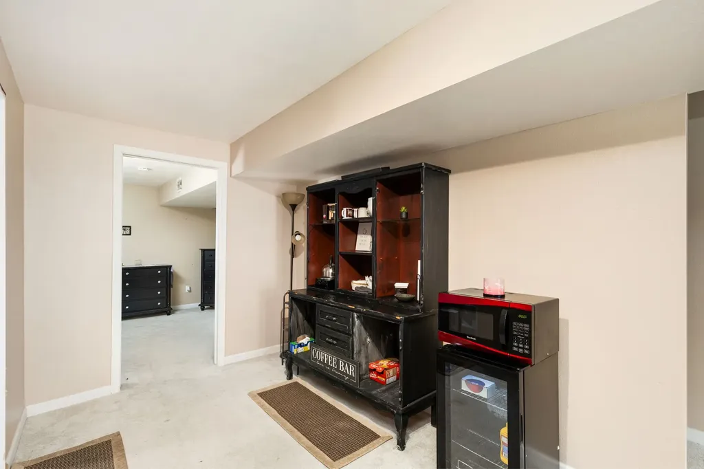1012 46th Avenue NE Great Falls MT 59404