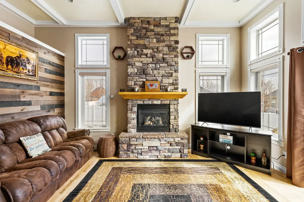 1012 46th Avenue NE Great Falls MT 59404