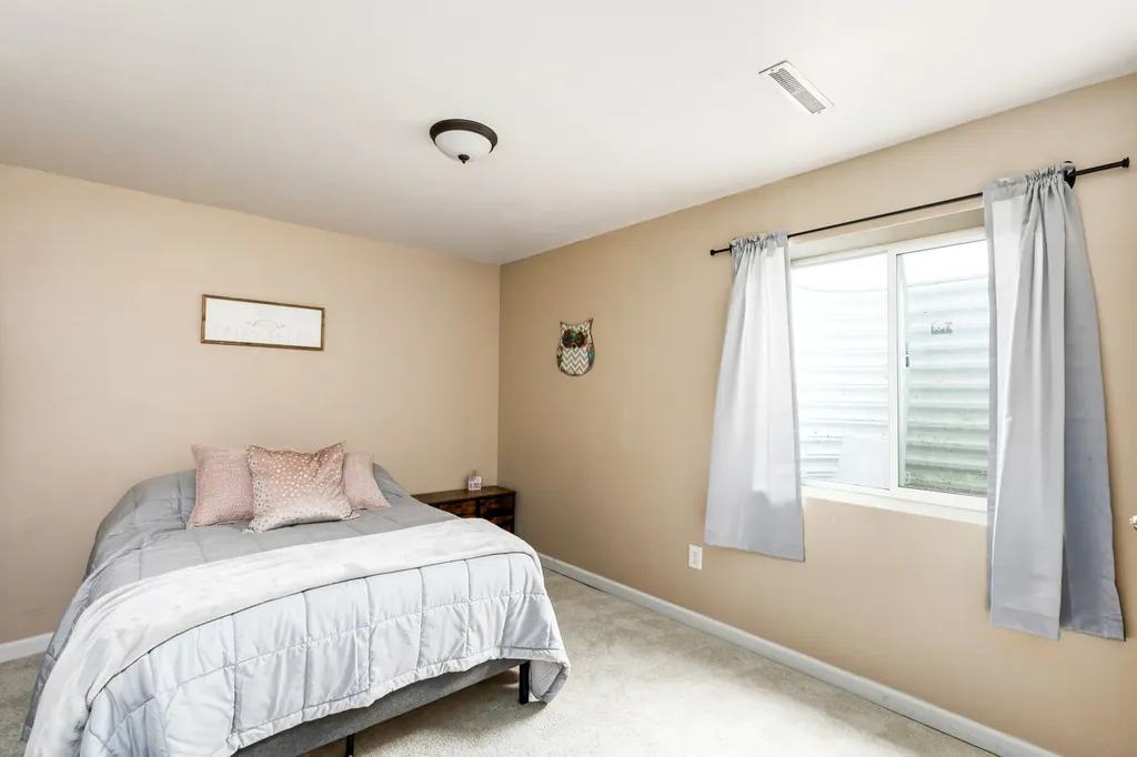1012 46th Avenue NE Great Falls MT 59404