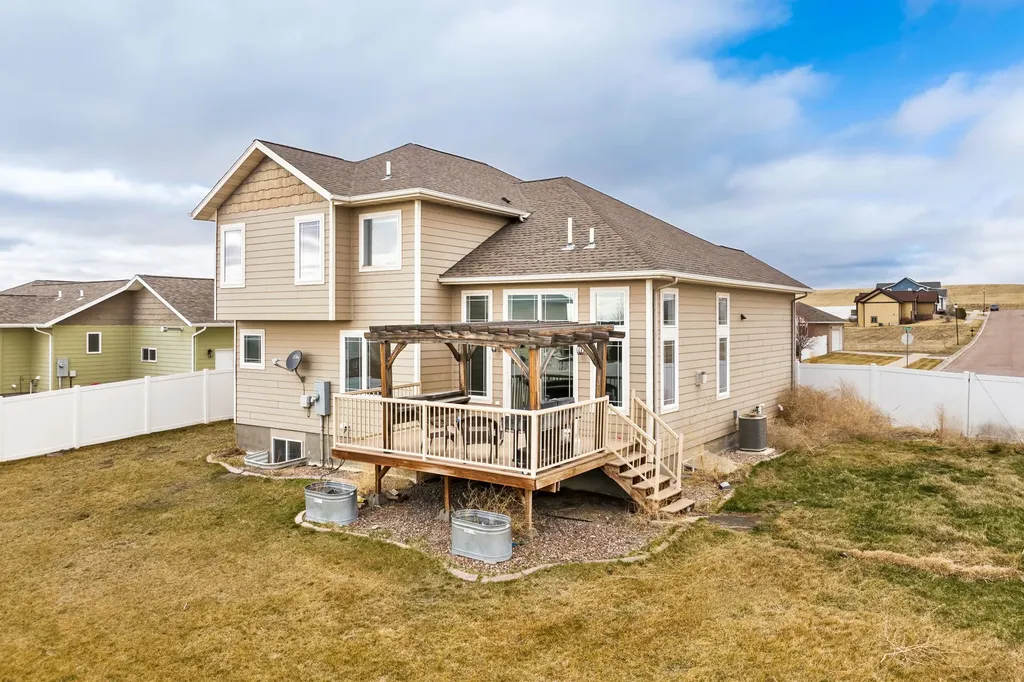 1012 46th Avenue NE Great Falls MT 59404