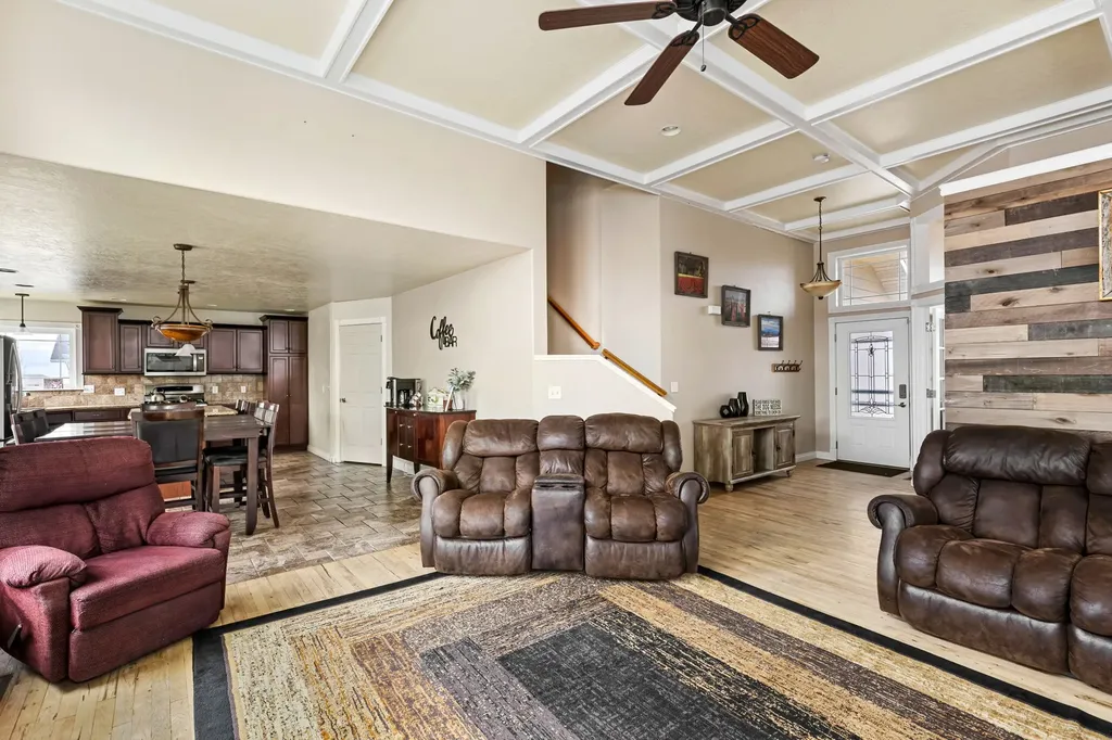 1012 46th Avenue NE Great Falls MT 59404