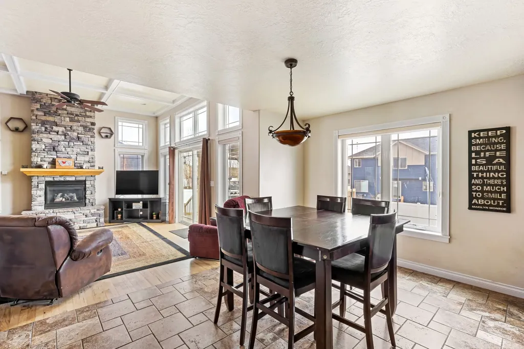 1012 46th Avenue NE Great Falls MT 59404