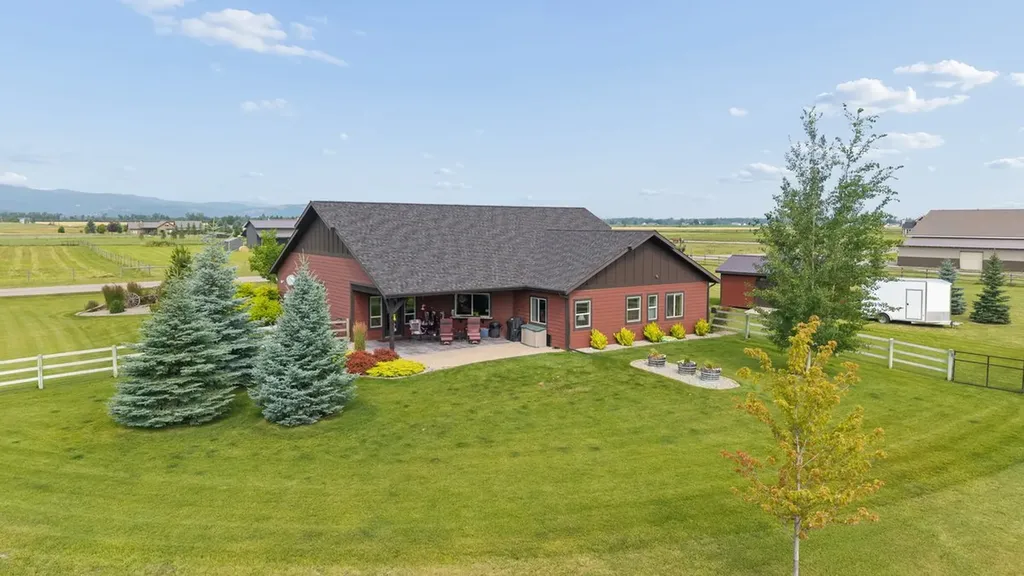 1620 Moon Bow Loop Kalispell MT 59901