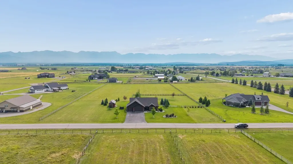 1620 Moon Bow Loop Kalispell MT 59901