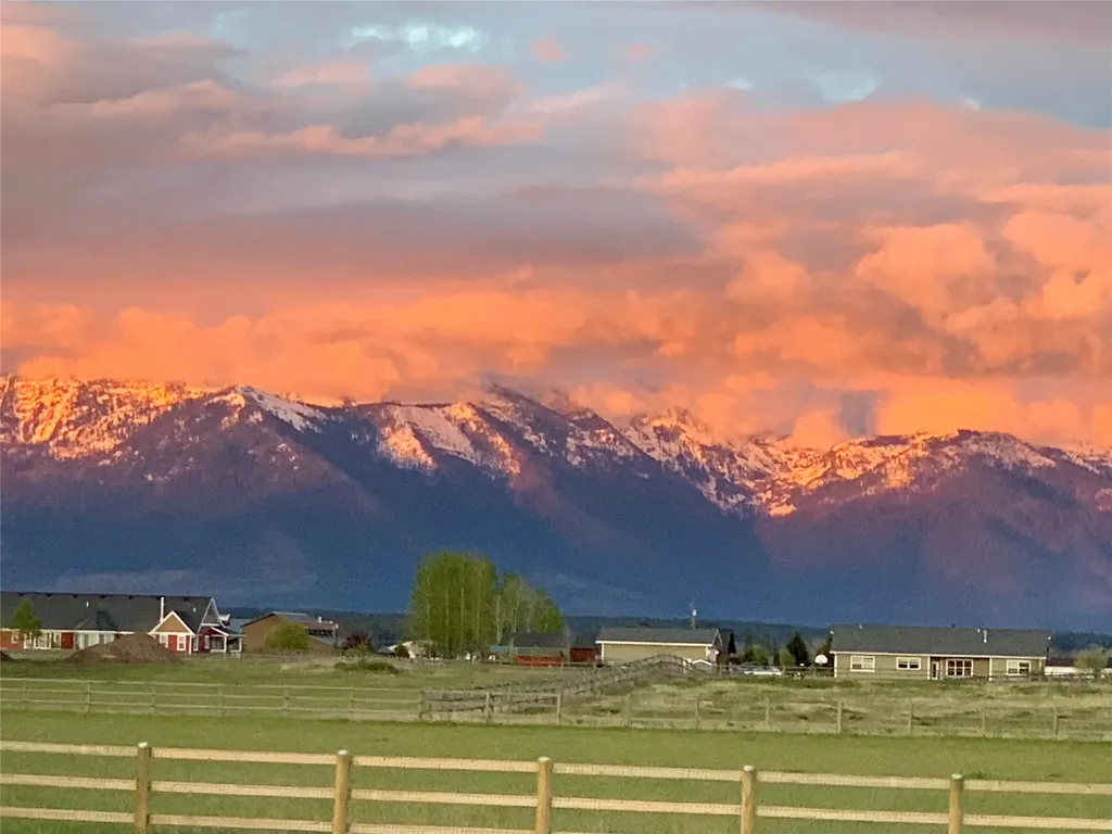 1620 Moon Bow Loop Kalispell MT 59901
