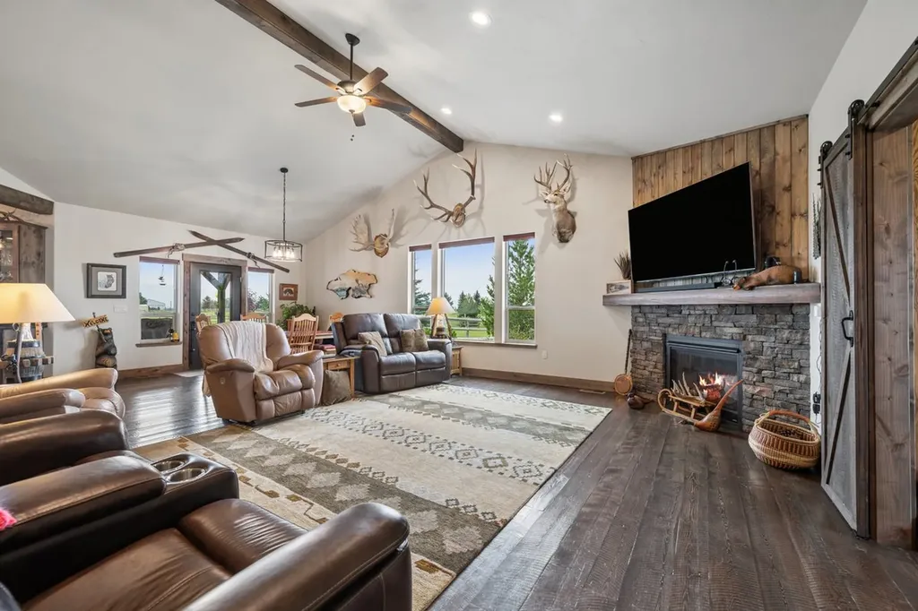 1620 Moon Bow Loop Kalispell MT 59901