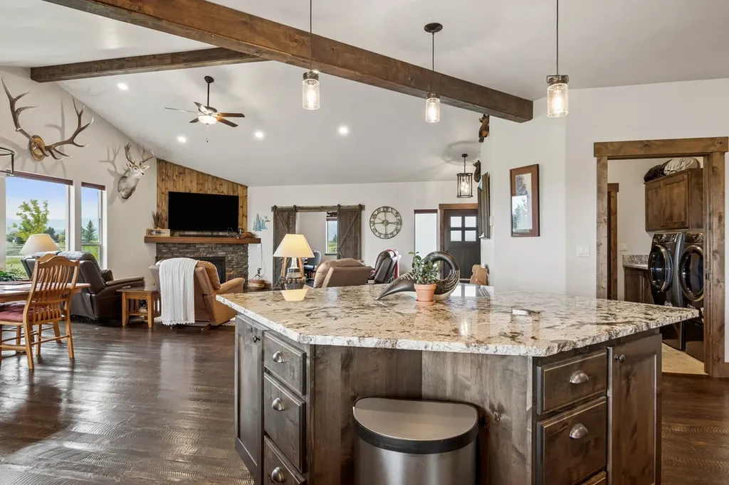 1620 Moon Bow Loop Kalispell MT 59901