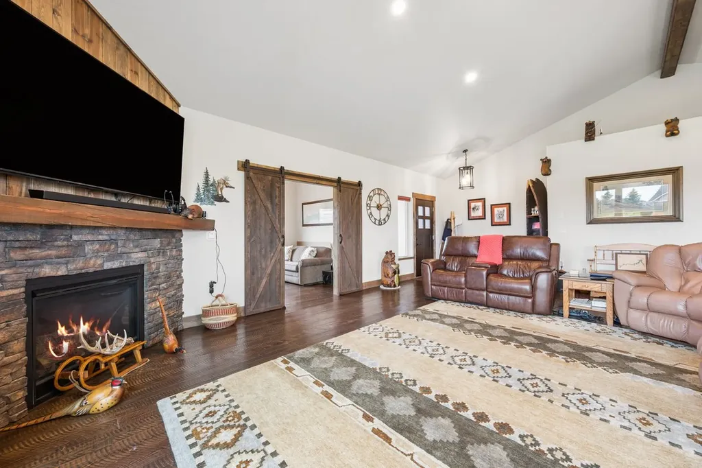 1620 Moon Bow Loop Kalispell MT 59901