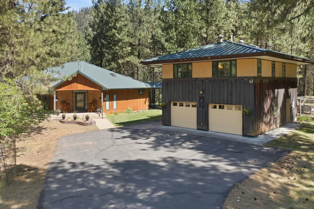 56 W River Ridge Lane Superior MT 59872