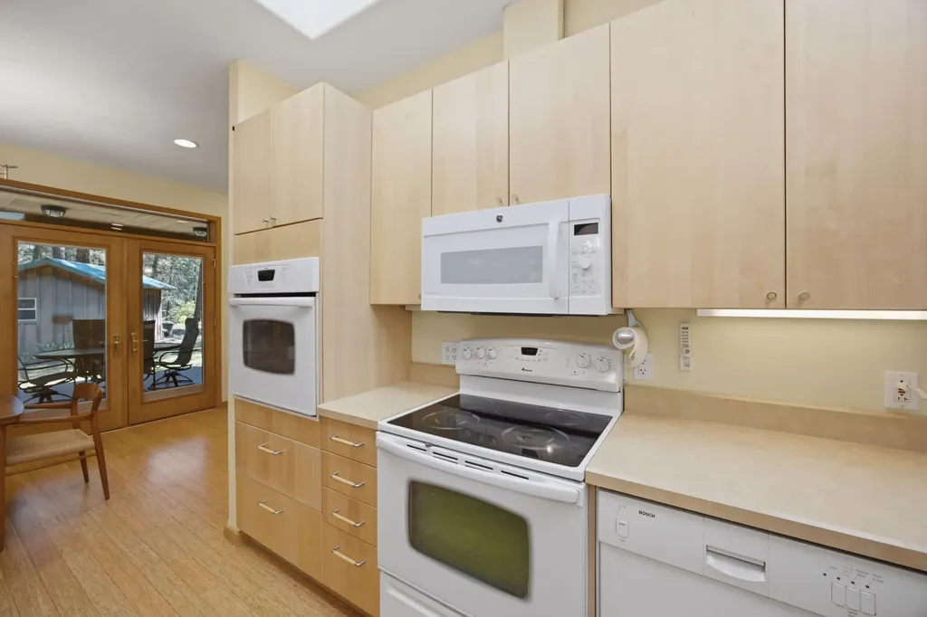56 W River Ridge Lane Superior MT 59872