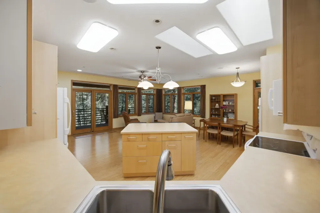 56 W River Ridge Lane Superior MT 59872