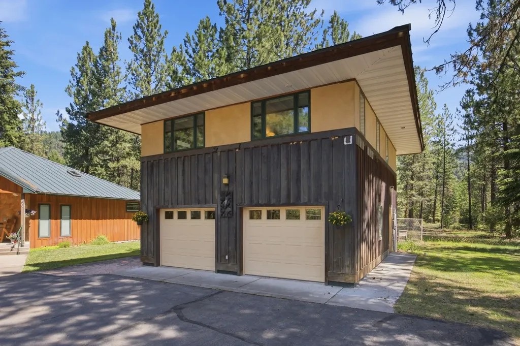 56 W River Ridge Lane Superior MT 59872