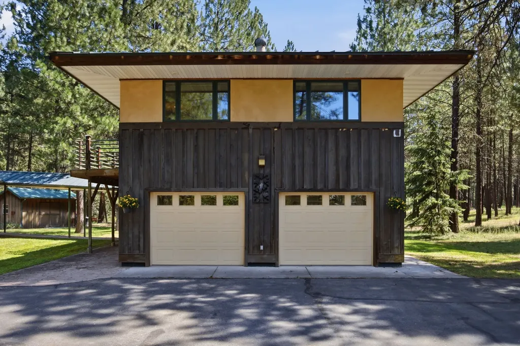 56 W River Ridge Lane Superior MT 59872