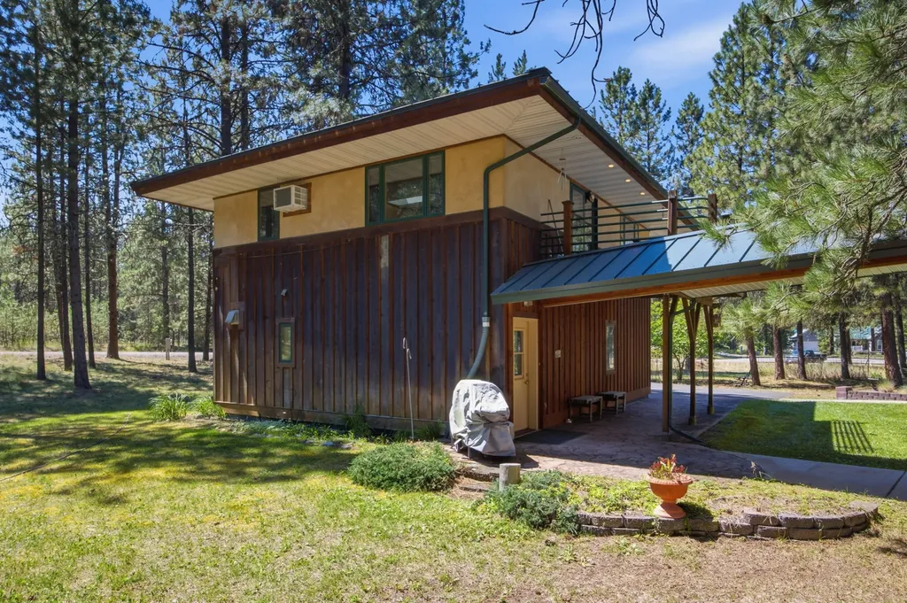 56 W River Ridge Lane Superior MT 59872