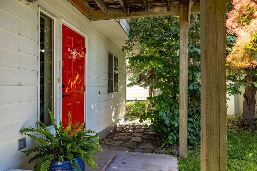 494 N Main Street Kalispell MT 59901