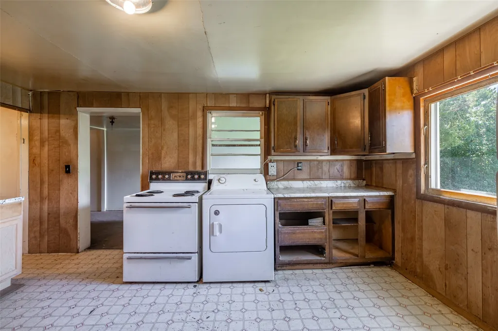 1110 Sierra Road W Helena MT 59602