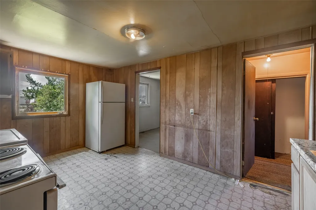1110 Sierra Road W Helena MT 59602