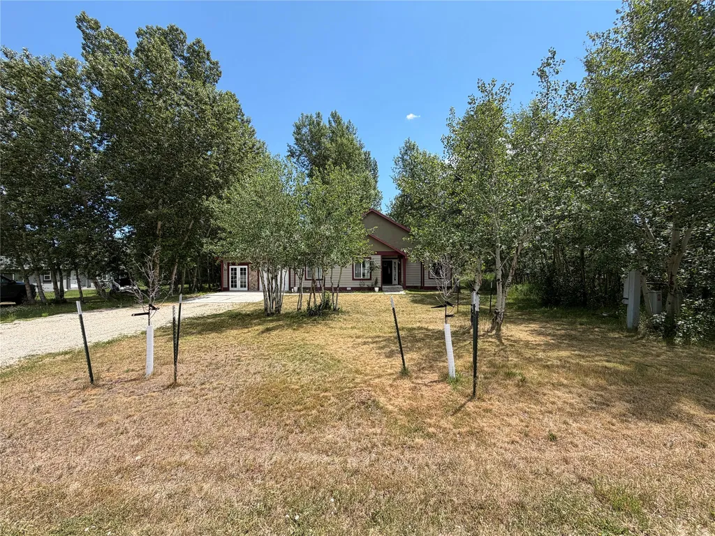 102 S 3rd Street Roberts MT 59070