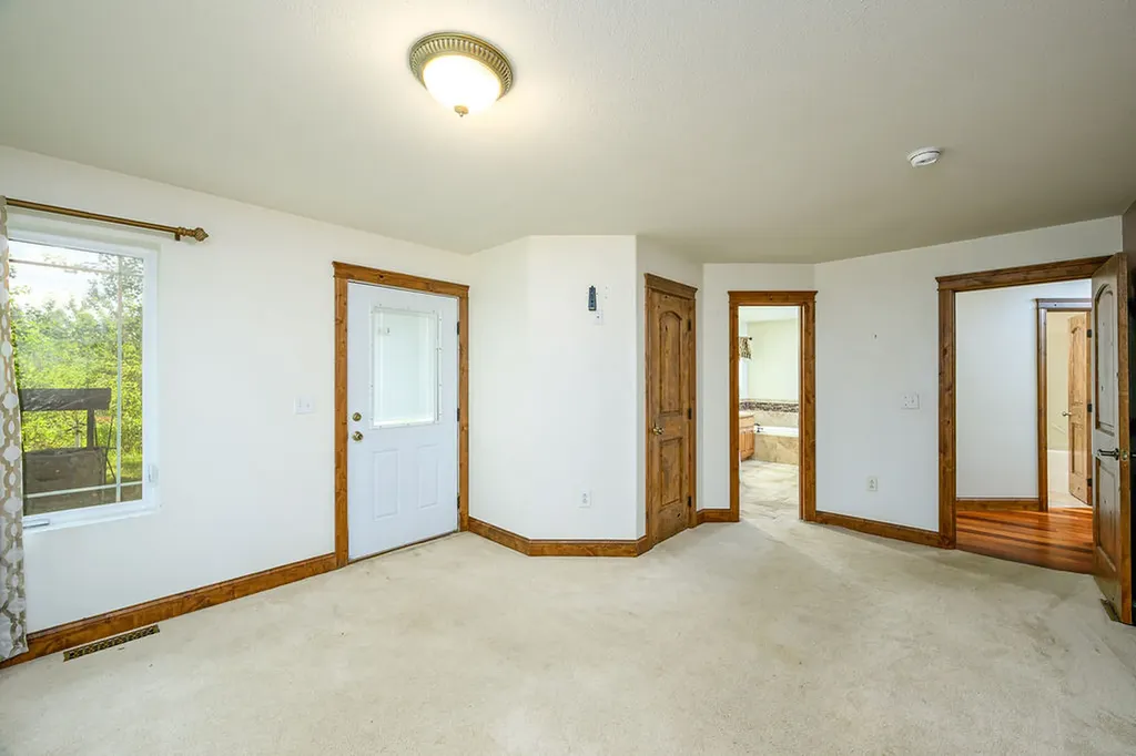 102 S 3rd Street Roberts MT 59070