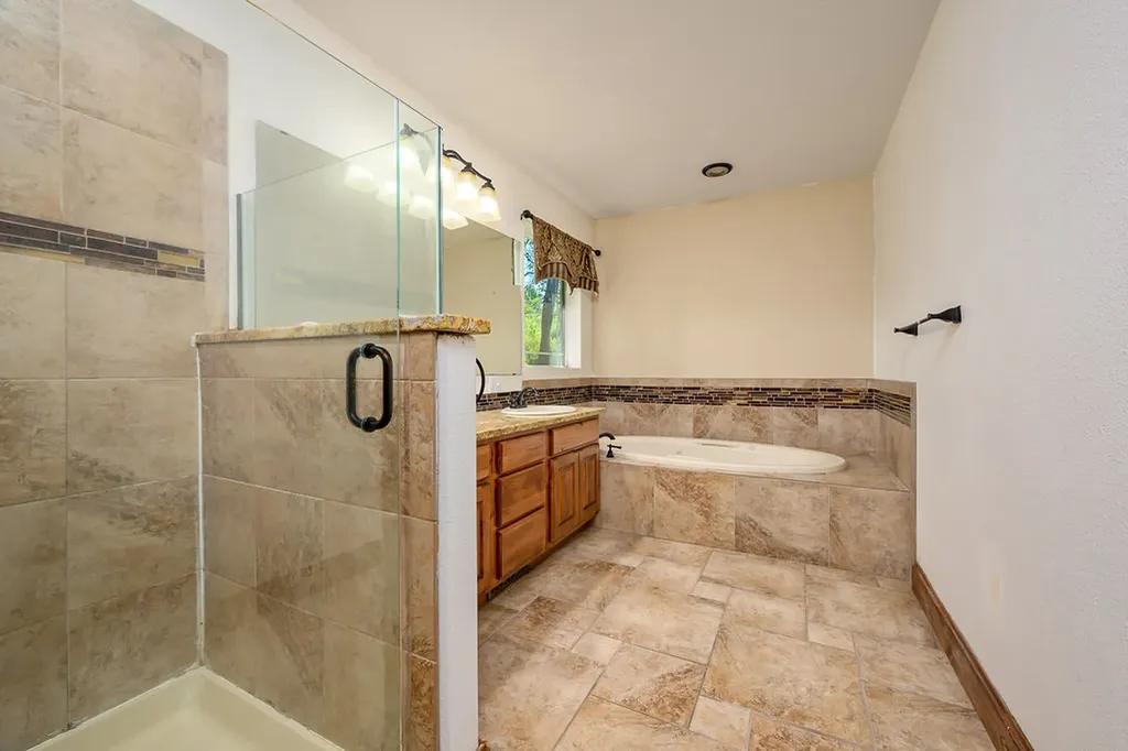 102 S 3rd Street Roberts MT 59070