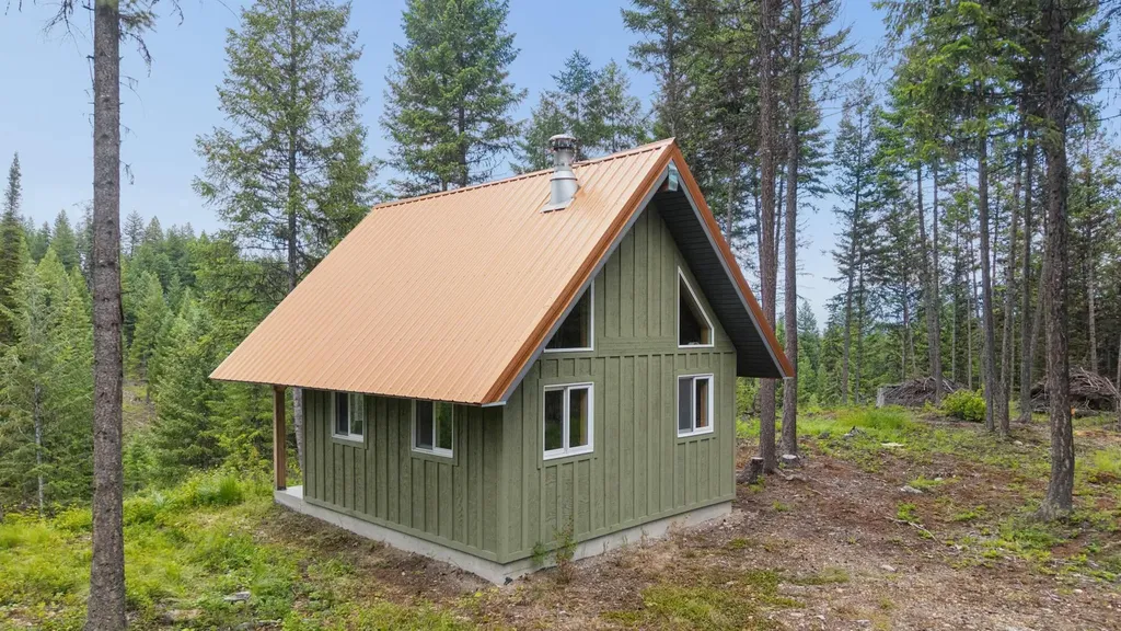 925 Yelping Coyote Run Trego MT 59934