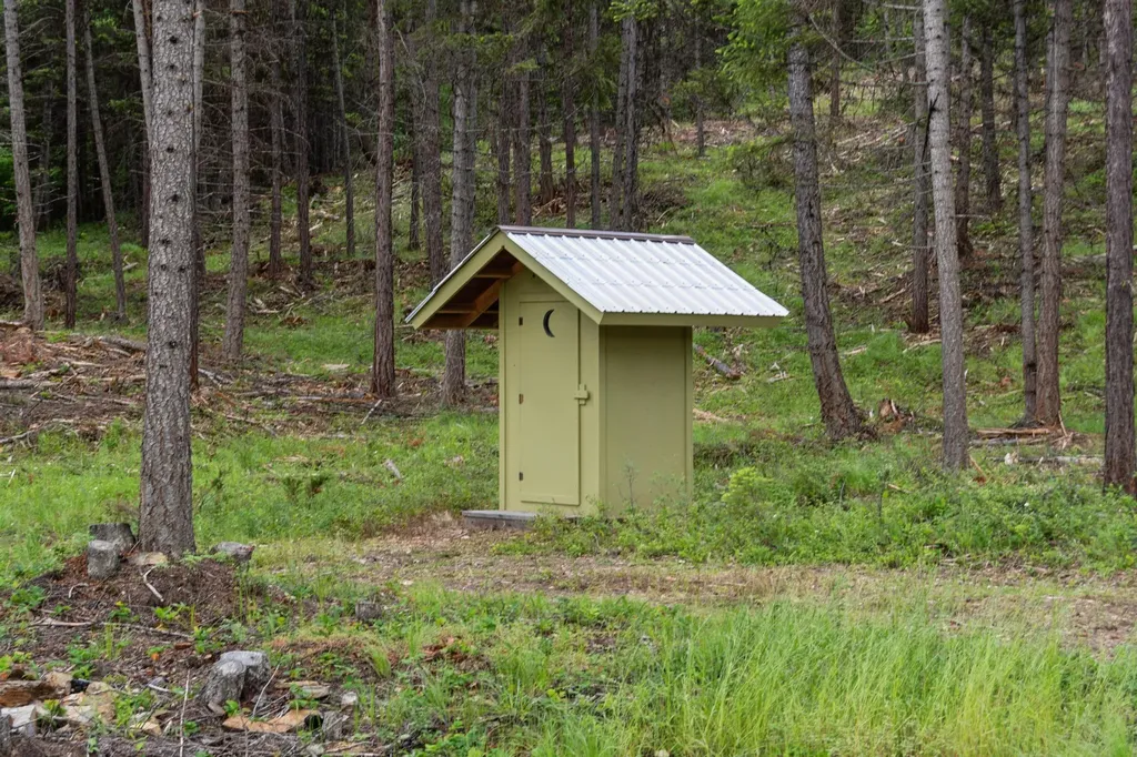 925 Yelping Coyote Run Trego MT 59934