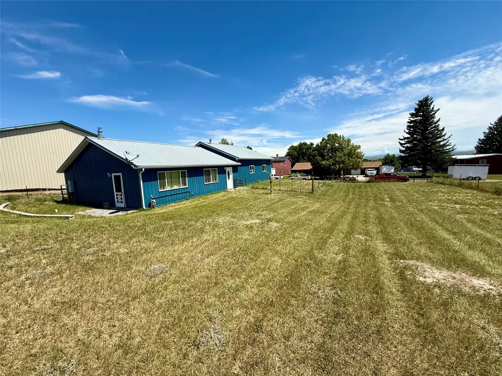 317 3rd Street S Cascade MT 59421