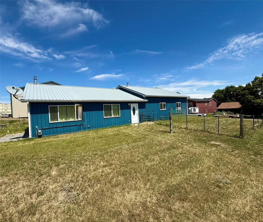 317 3rd Street S Cascade MT 59421
