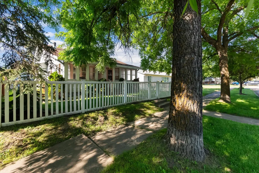 706 5th Avenue E Polson MT 59860