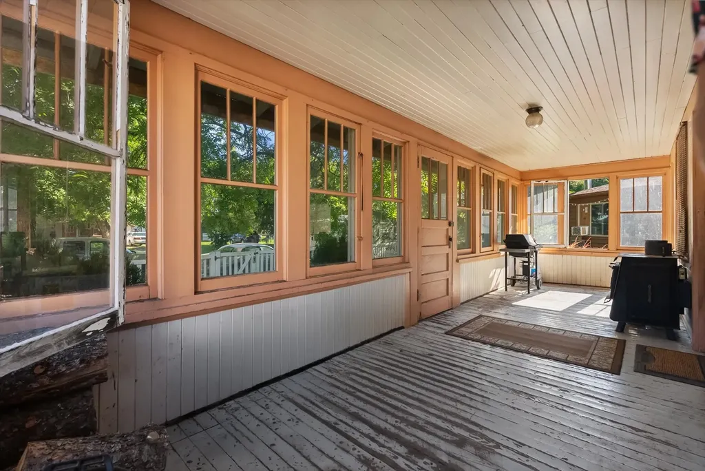 706 5th Avenue E Polson MT 59860