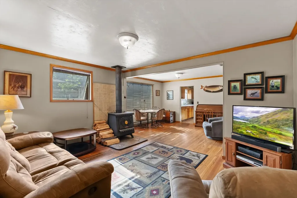 706 5th Avenue E Polson MT 59860