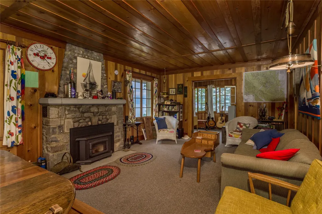 338 Flathead Lodge Road Bigfork MT 59911