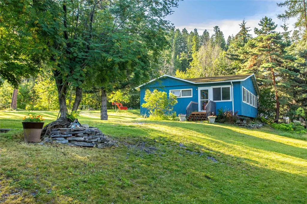 338 Flathead Lodge Road Bigfork MT 59911
