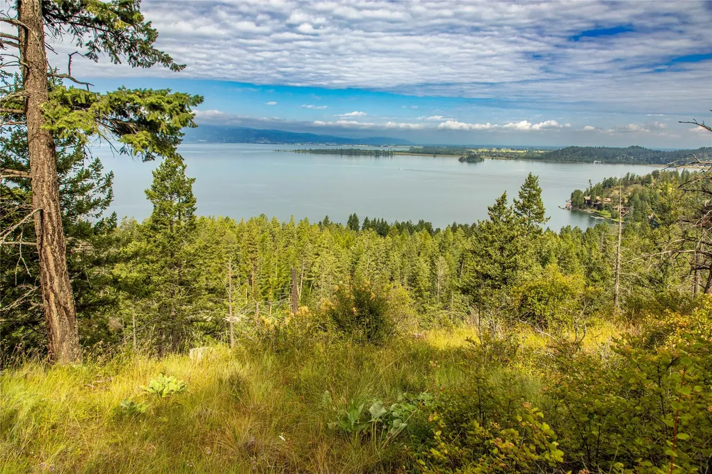 338 Flathead Lodge Road Bigfork MT 59911