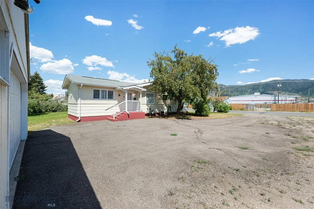 3111 Busch Street Butte MT 59701