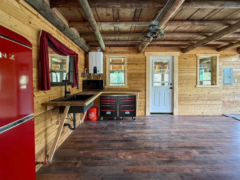 40 Shadow Lane Cascade MT 59421