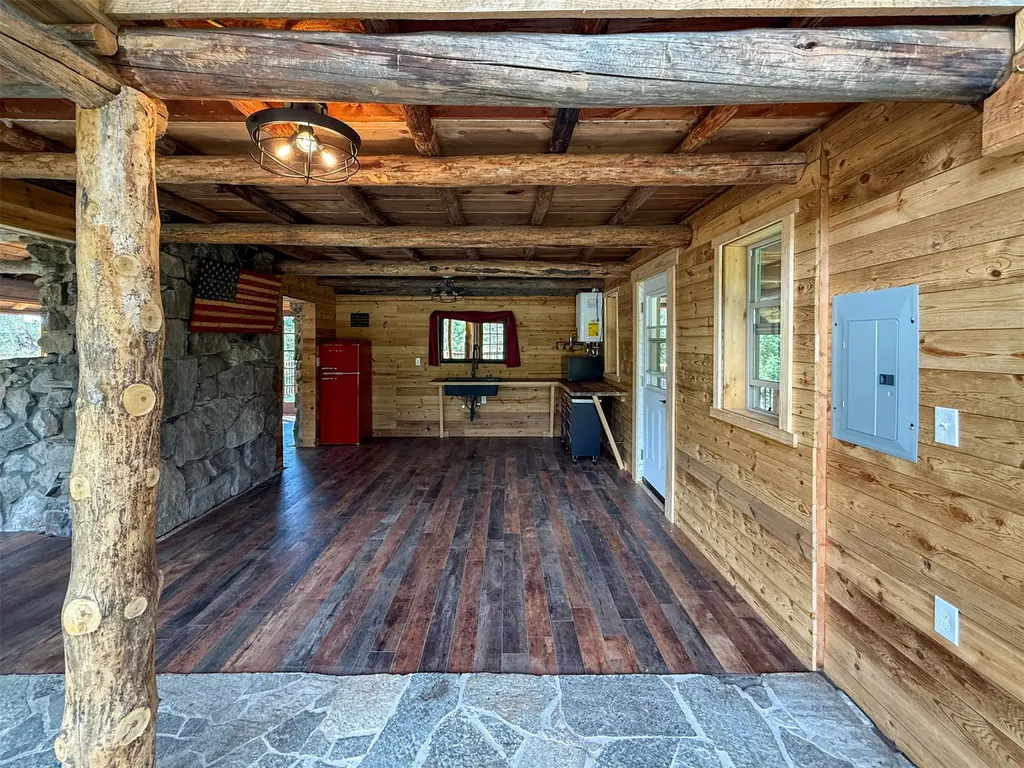40 Shadow Lane Cascade MT 59421