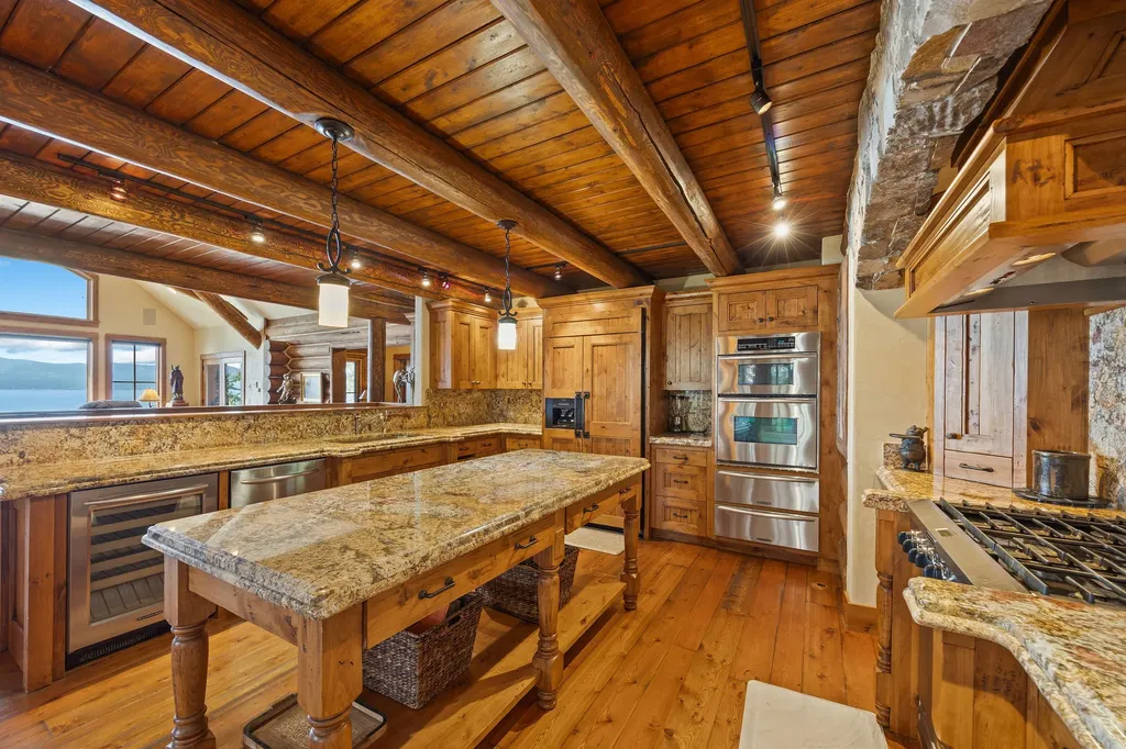 13471 Albright Lane Bigfork MT 59911