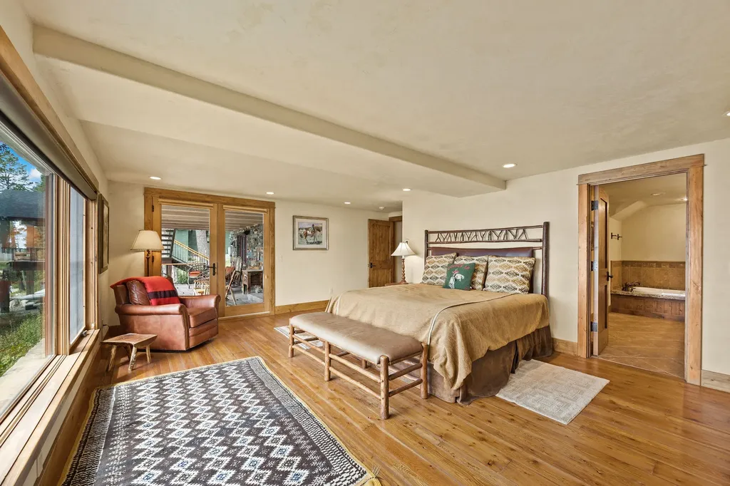 13471 Albright Lane Bigfork MT 59911