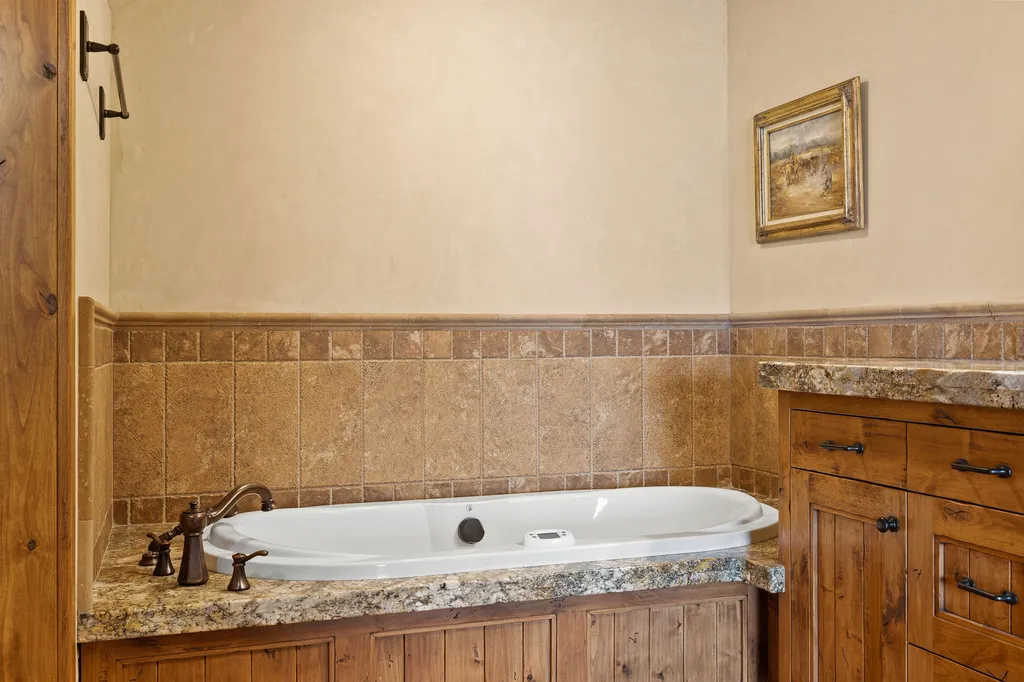 13471 Albright Lane Bigfork MT 59911
