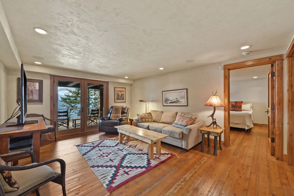13471 Albright Lane Bigfork MT 59911