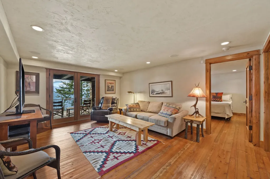 13471 Albright Lane Bigfork MT 59911