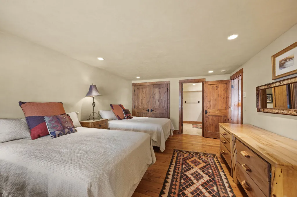 13471 Albright Lane Bigfork MT 59911