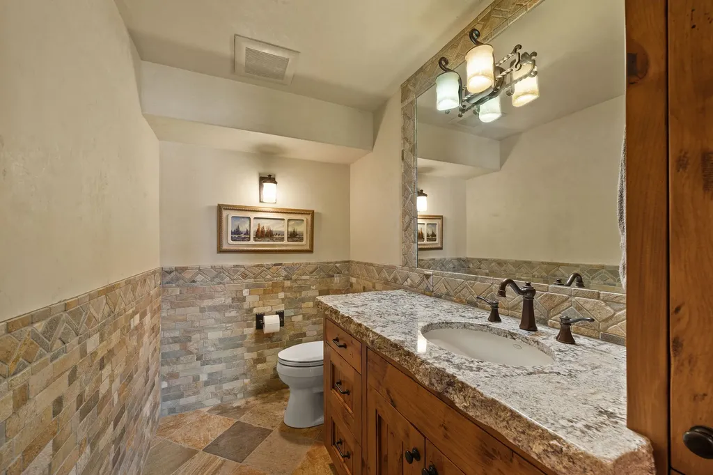 13471 Albright Lane Bigfork MT 59911