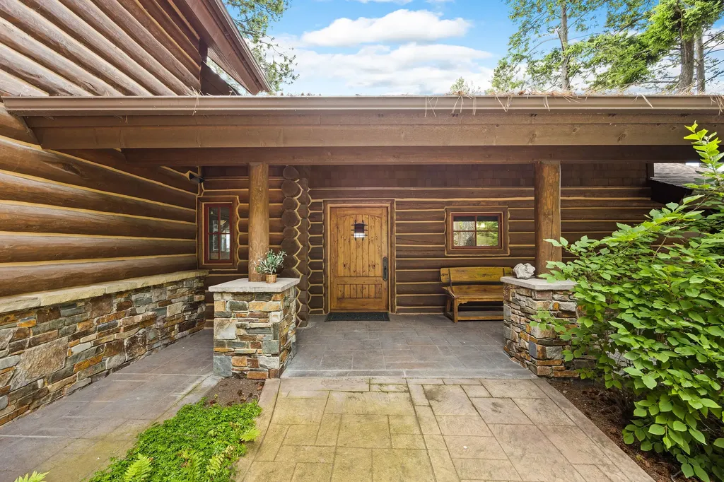 13471 Albright Lane Bigfork MT 59911