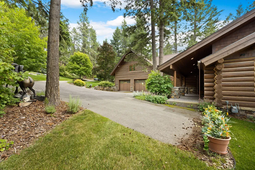 13471 Albright Lane Bigfork MT 59911