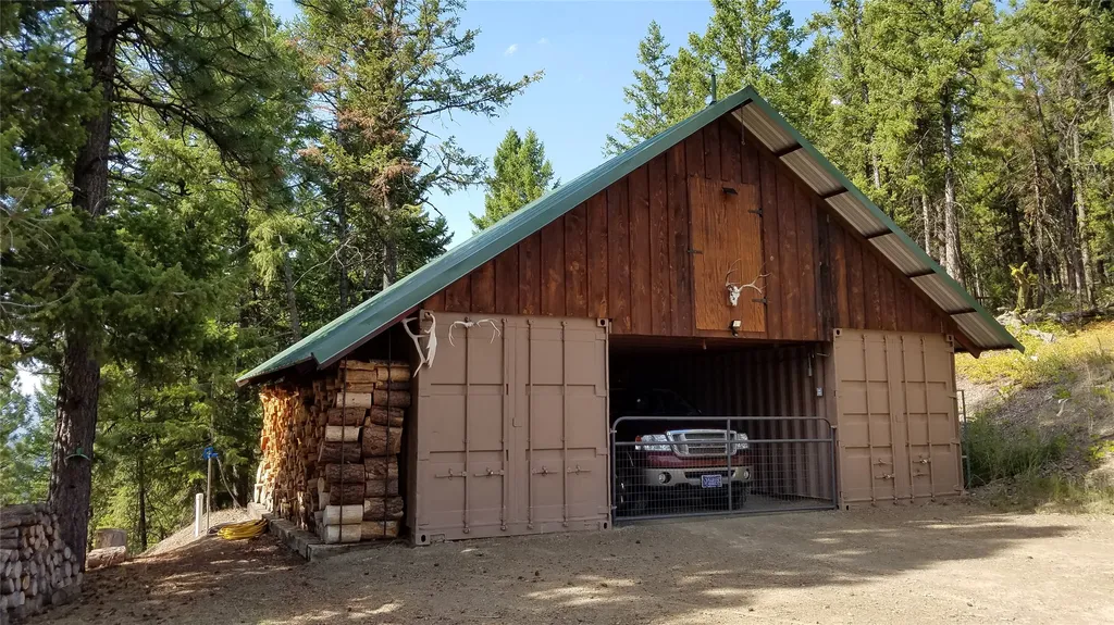 2200 Petty Creek Road Alberton MT 59820