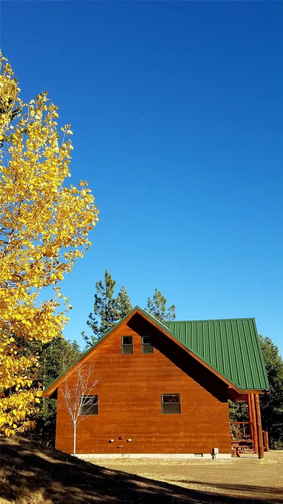 2200 Petty Creek Road Alberton MT 59820