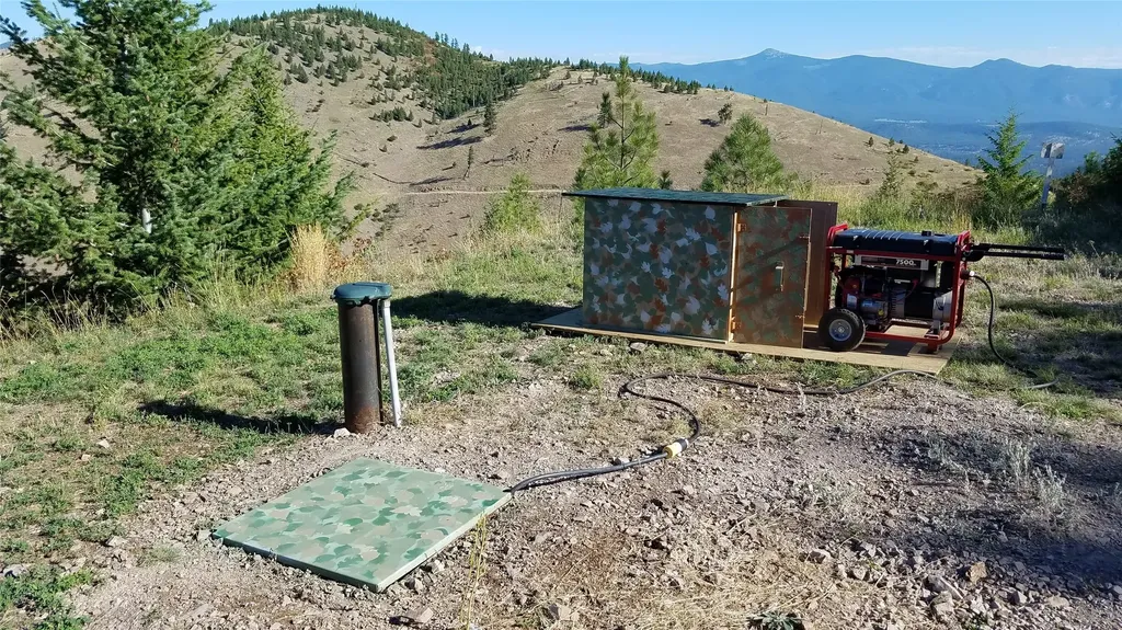 2200 Petty Creek Road Alberton MT 59820