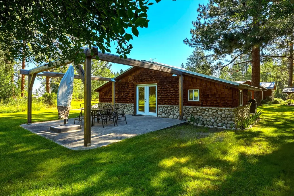 2291 Meridian Road Victor MT 59875